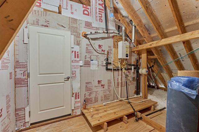 122 Coral Bells Court, Conroe, TX 77304