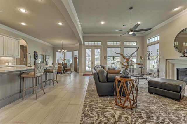 122 Coral Bells Court, Conroe, TX 77304