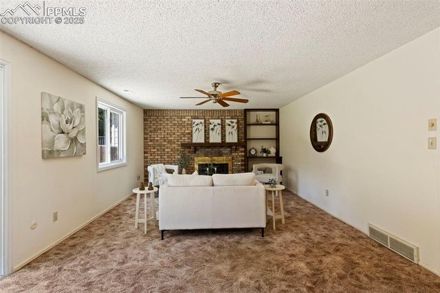 2113 Roundtop Court, Colorado Springs, CO 80918