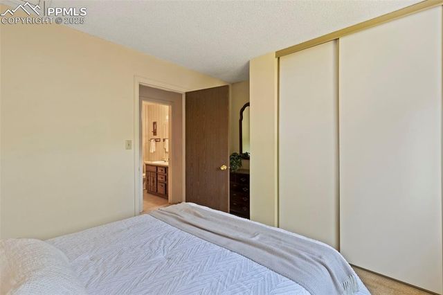 2113 Roundtop Court, Colorado Springs, CO 80918