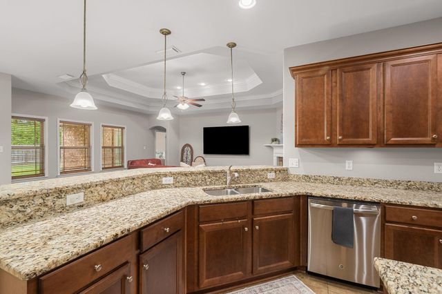26 Carriage Parke Dr., Purvis, MS 39475
