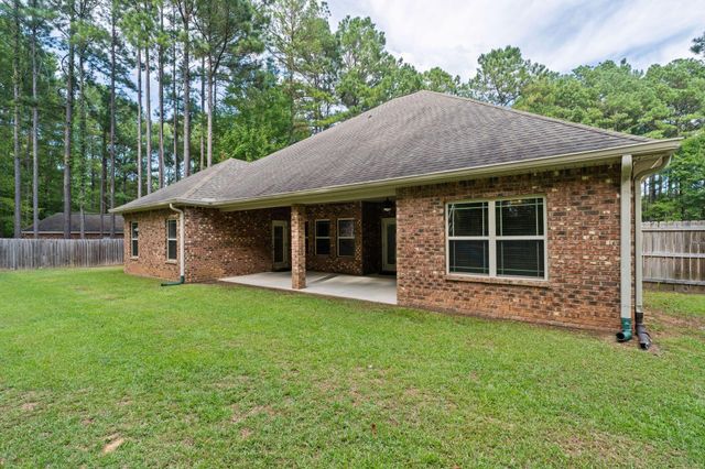 26 Carriage Parke Dr., Purvis, MS 39475