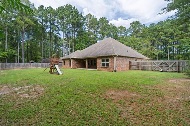 26 Carriage Parke Dr., Purvis, MS 39475