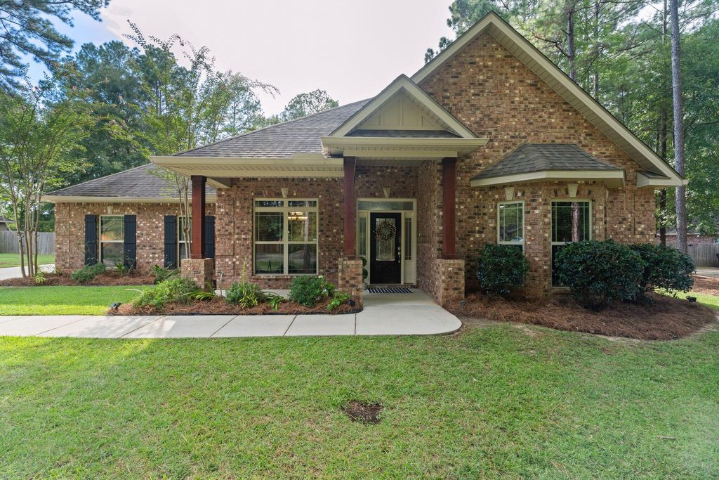 26 Carriage Parke Dr., Purvis, MS 39475