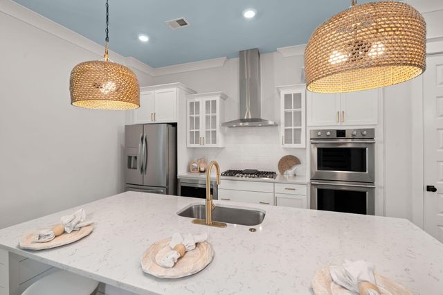 808 Forrest Drive, Charleston, SC 29492