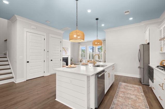 808 Forrest Drive, Charleston, SC 29492
