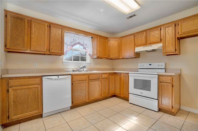 3807 Carriageway Avenue, Bentonville, AR 72712