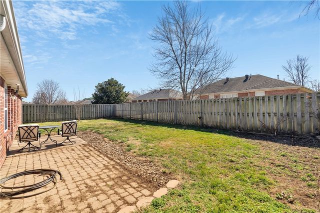 3807 Carriageway Avenue, Bentonville, AR 72712