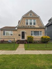 318 Earle Avenue 2, Lynbrook, NY 11563
