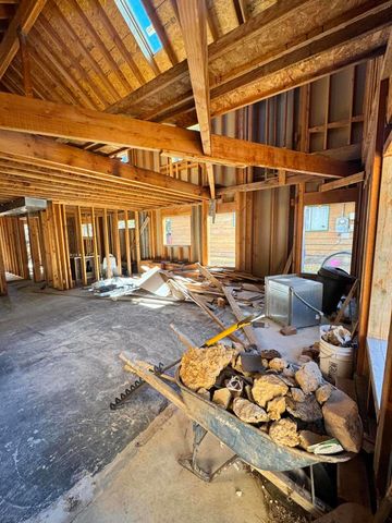 589 Pine Lane, Sugarloaf, CA 92386