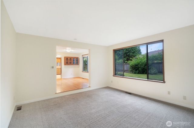 2004 SW 306th Place, Federal Way, WA 98023