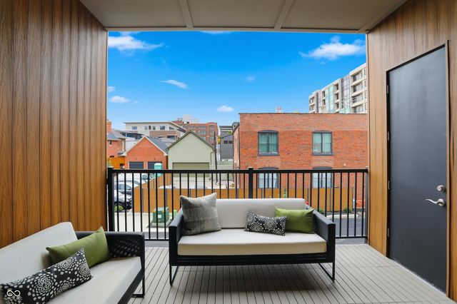 531 E North Street, Indianapolis, IN 46204