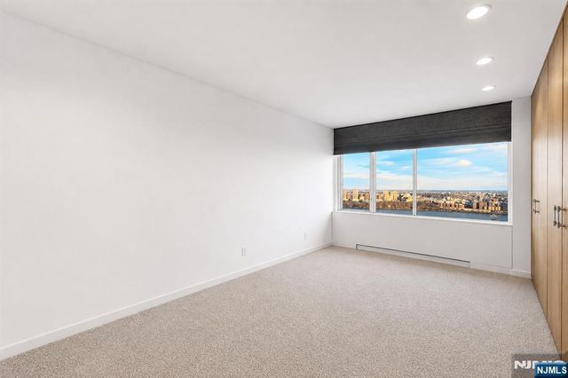 5 Horizon Road 2909, Fort Lee, NJ 07024