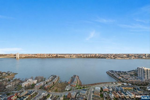 5 Horizon Road 2909, Fort Lee, NJ 07024