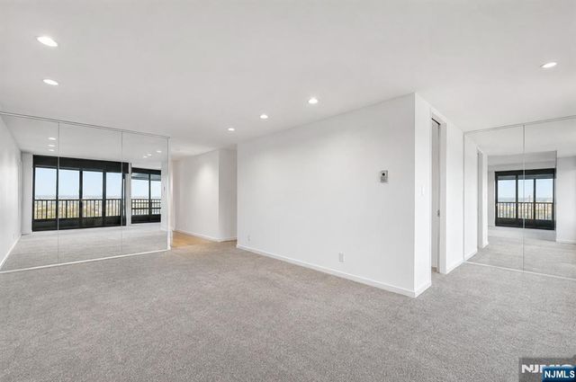 5 Horizon Road 2909, Fort Lee, NJ 07024