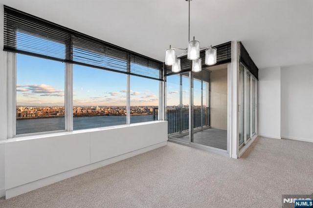 5 Horizon Road 2909, Fort Lee, NJ 07024