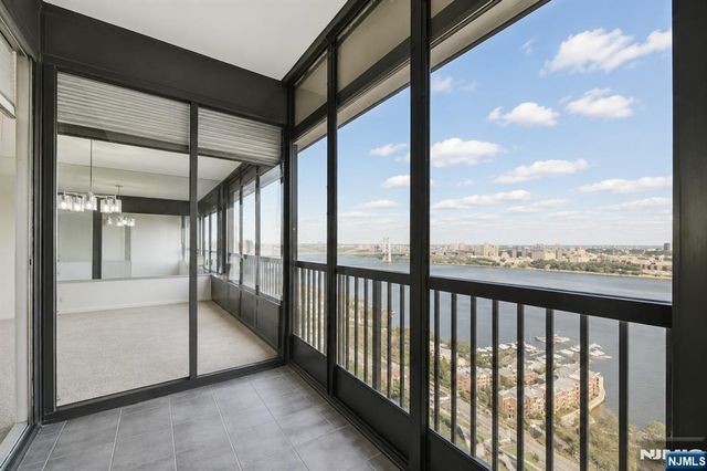 5 Horizon Road 2909, Fort Lee, NJ 07024