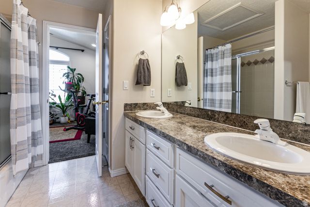 5263 DAYBREAK DR, South Ogden, UT 84403