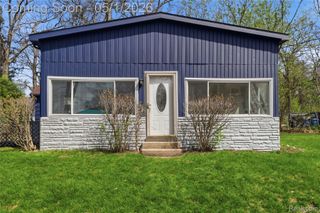 4168 Minnetonka Drive, Fenton Charter Township, MI 48451