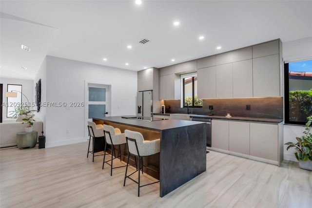 1543 Bird Rd -, Coral Gables, FL 33146