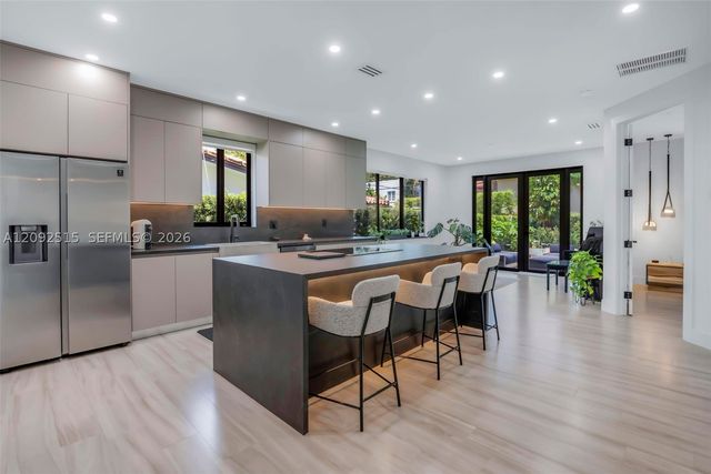1543 Bird Rd -, Coral Gables, FL 33146