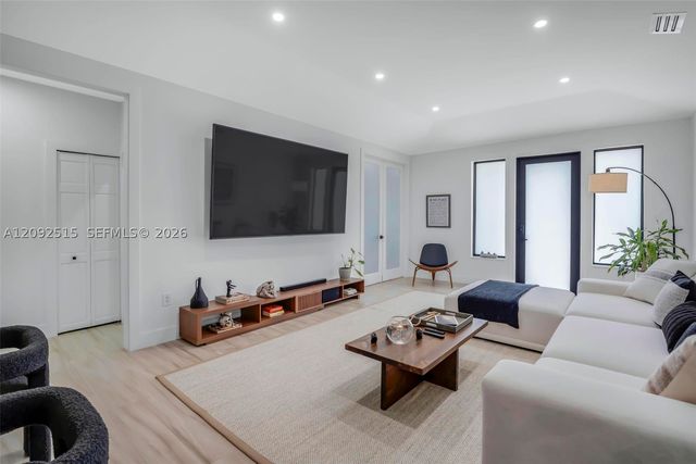 1543 Bird Rd -, Coral Gables, FL 33146
