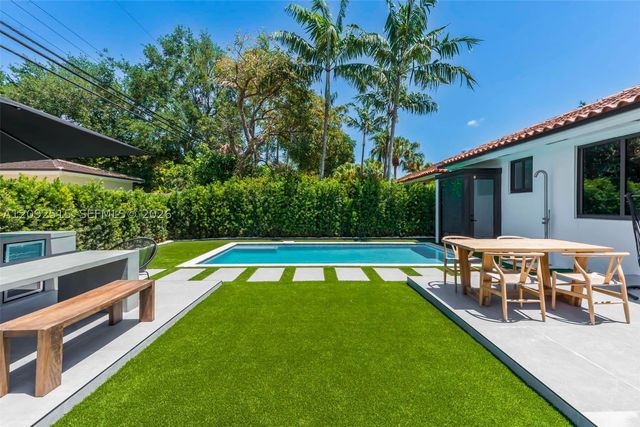 1543 Bird Rd -, Coral Gables, FL 33146