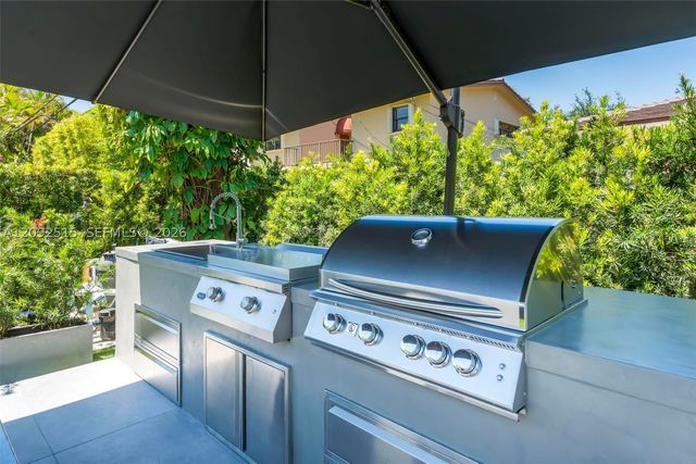 1543 Bird Rd -, Coral Gables, FL 33146