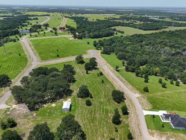 280 Shoreline Drive, Dodd City, TX 75438