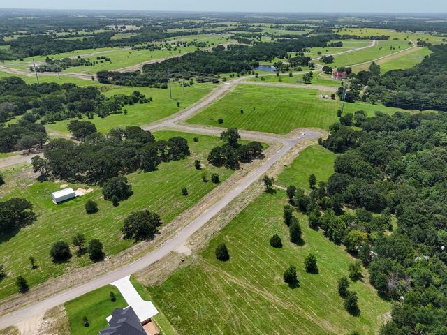 280 Shoreline Drive, Dodd City, TX 75438