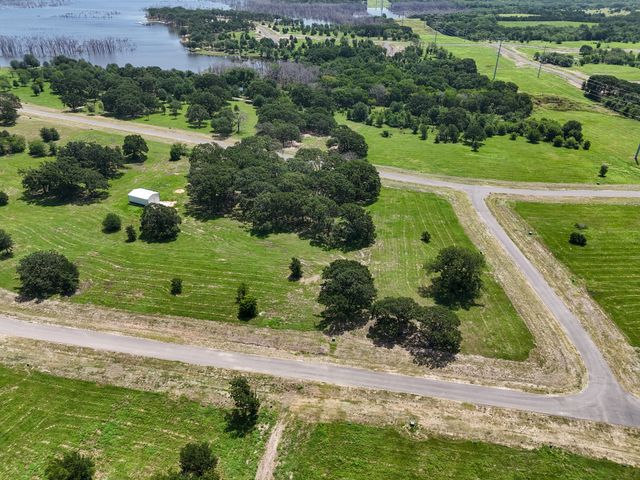 280 Shoreline Drive, Dodd City, TX 75438