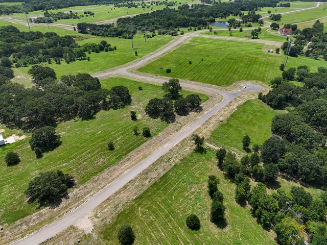 280 Shoreline Drive, Dodd City, TX 75438