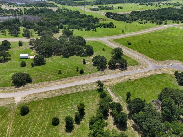 280 Shoreline Drive, Dodd City, TX 75438