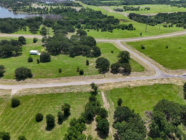 280 Shoreline Drive, Dodd City, TX 75438