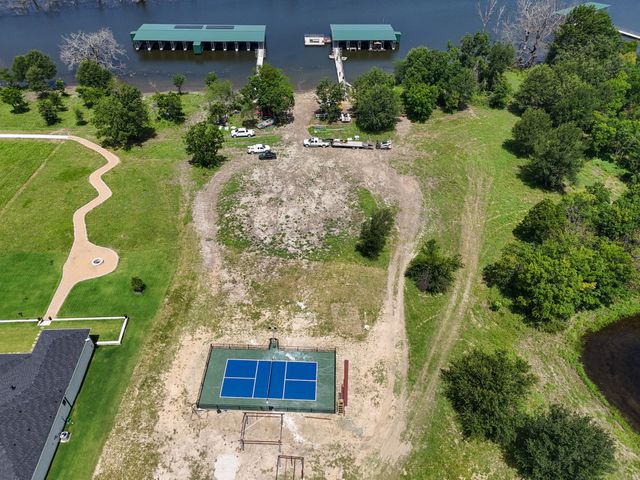 280 Shoreline Drive, Dodd City, TX 75438
