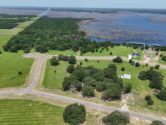 280 Shoreline Drive, Dodd City, TX 75438