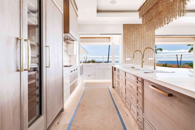 467 Anapuni Loop, Lahaina, HI 96761