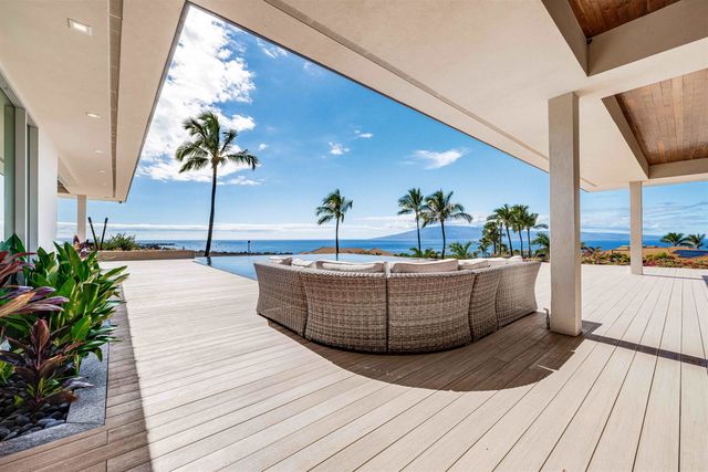 467 Anapuni Loop, Lahaina, HI 96761