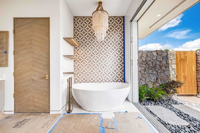 467 Anapuni Loop, Lahaina, HI 96761