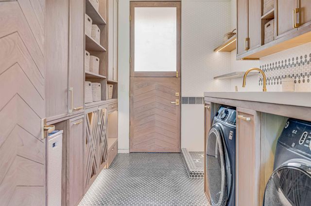 467 Anapuni Loop, Lahaina, HI 96761