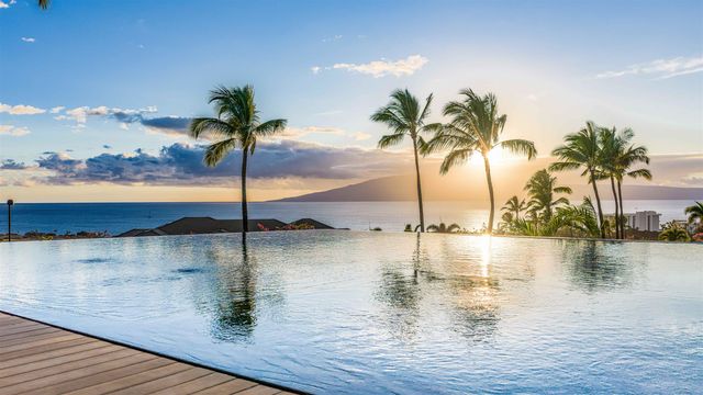 467 Anapuni Loop, Lahaina, HI 96761
