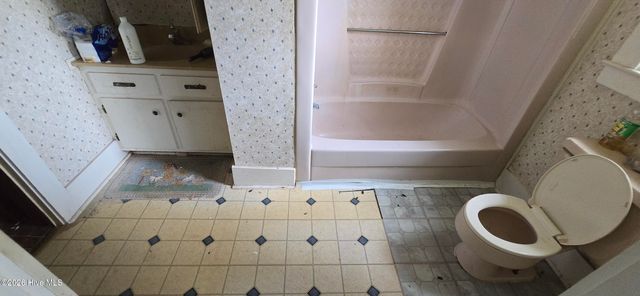 351 Vernon White Road, Winterville, NC 28590