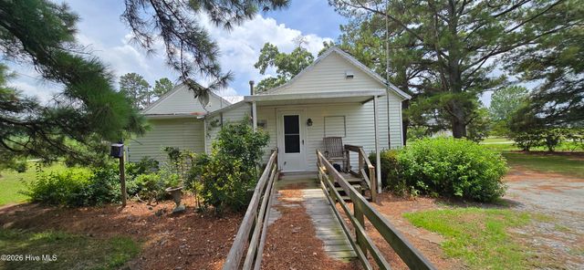 351 Vernon White Road, Winterville, NC 28590