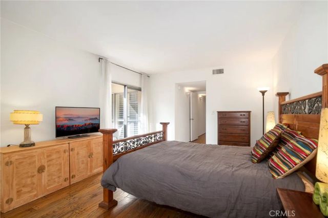 927 N Kings Road 118, West Hollywood, CA 90069