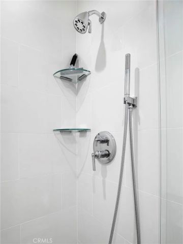 927 N Kings Road 118, West Hollywood, CA 90069