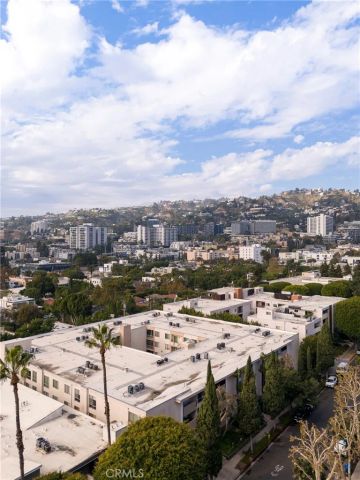 927 N Kings Road 118, West Hollywood, CA 90069