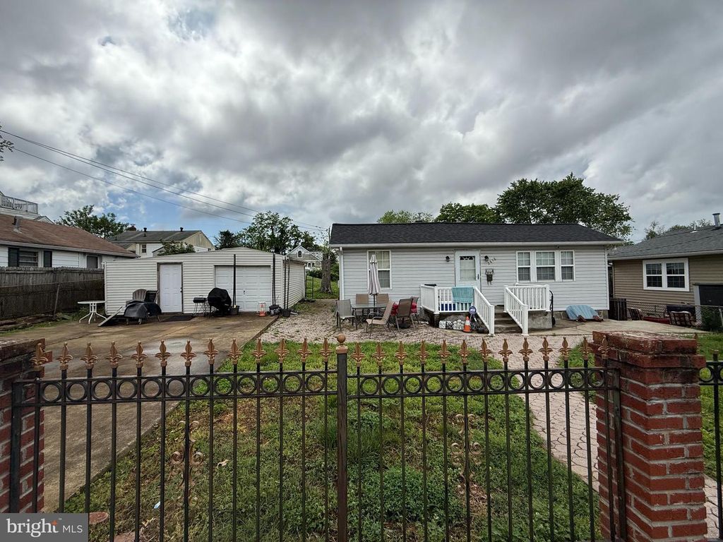2818 LIBERTY AVE, Falls Church, VA 22042