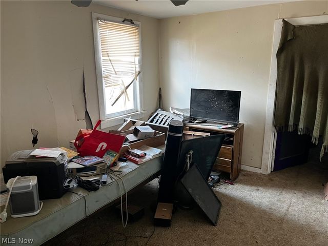 12000 Holborn Avenue, Cleveland, OH 44105