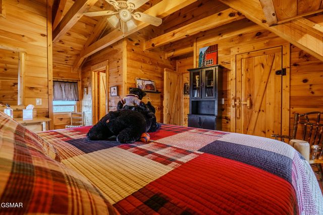 839 W Gold Dust, Pigeon Forge, TN 37863