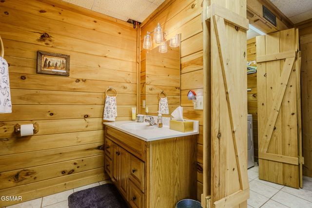 839 W Gold Dust, Pigeon Forge, TN 37863